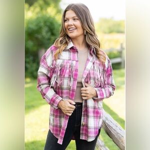 Haptics Boho Fuchsia and Ivory Plaid Shacket w/pockets and Fringe~Never Worn